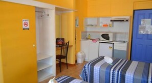 Chambre avec lits jumeaux | Coin cuisine privé