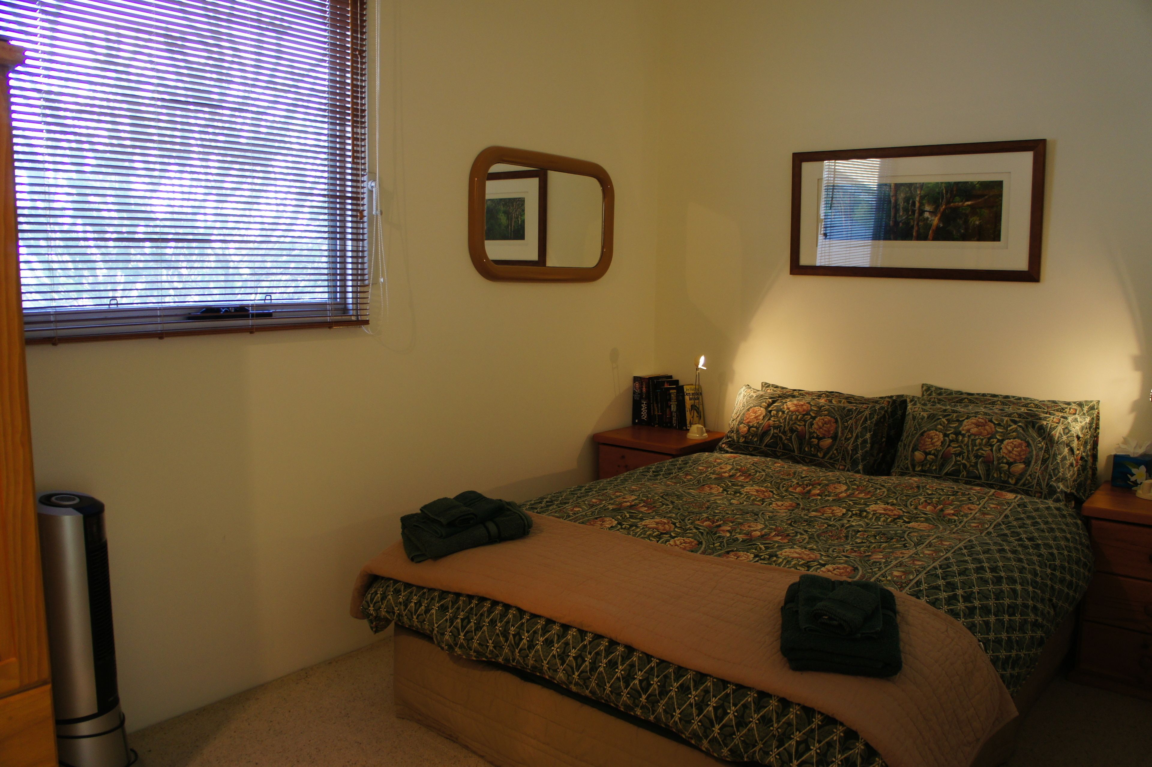 2 bedrooms, premium bedding, down comforters, desk