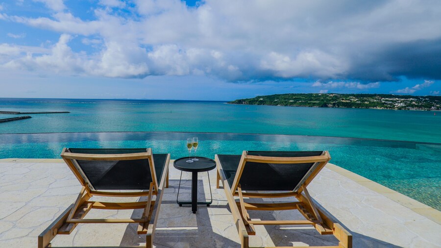 KAYATSUMA OKINAWA HOTEL & RESORT