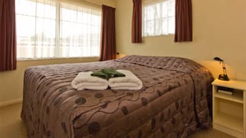 Apartment, 1 Bedroom, Balcony (Room 806 or 807) | Premium bedding, in-room safe, iron/ironing board, free WiFi