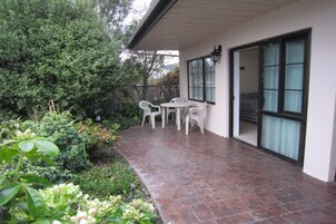 Apartment, 1 Bedroom, Jetted Tub (Room 809 or 810) | Terrace/patio