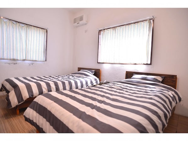 Twin Room | Free WiFi