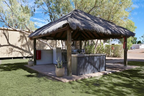 Aaok Moondarra Accommodation Village