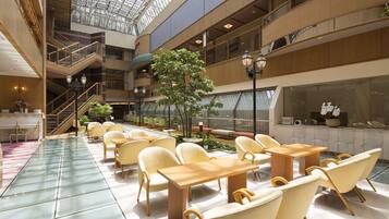 Área de estar no saguão