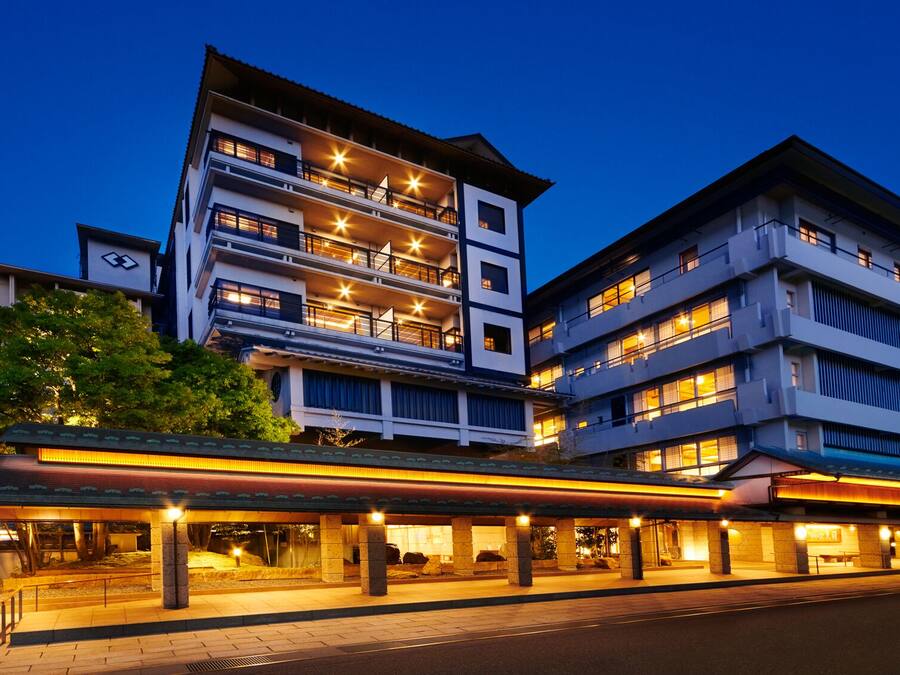 Front of property – evening/night