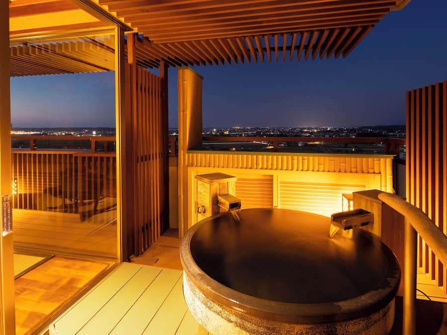 Suíte, para não fumantes (Private Open Air Bath) | Roupas de cama premium, edredons de pluma, cofres nos quartos