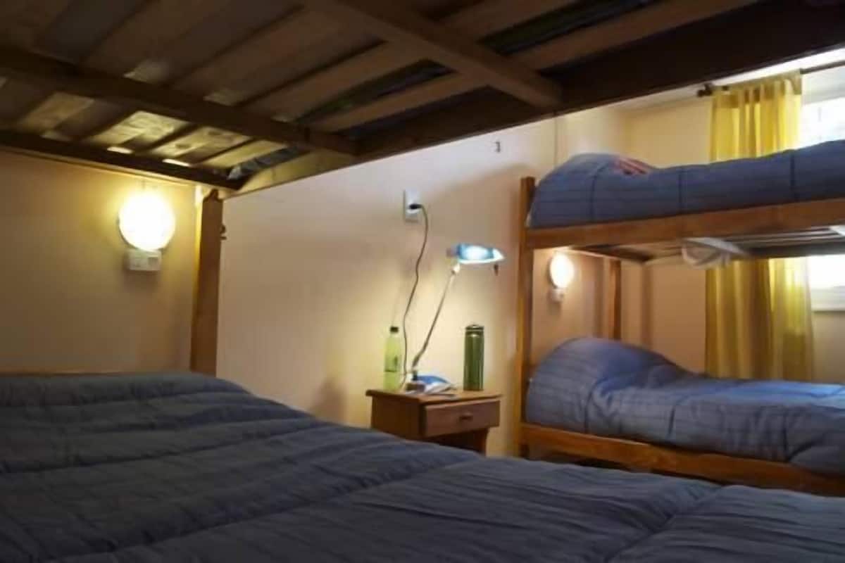Caja de seguridad en la habitación y cunas gratuitas