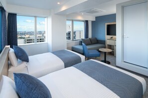 Skytower Triple, Non Smoking | Desk, free WiFi, bed sheets - Art Hotel Miyazaki Sky Tower (Miyazaki)