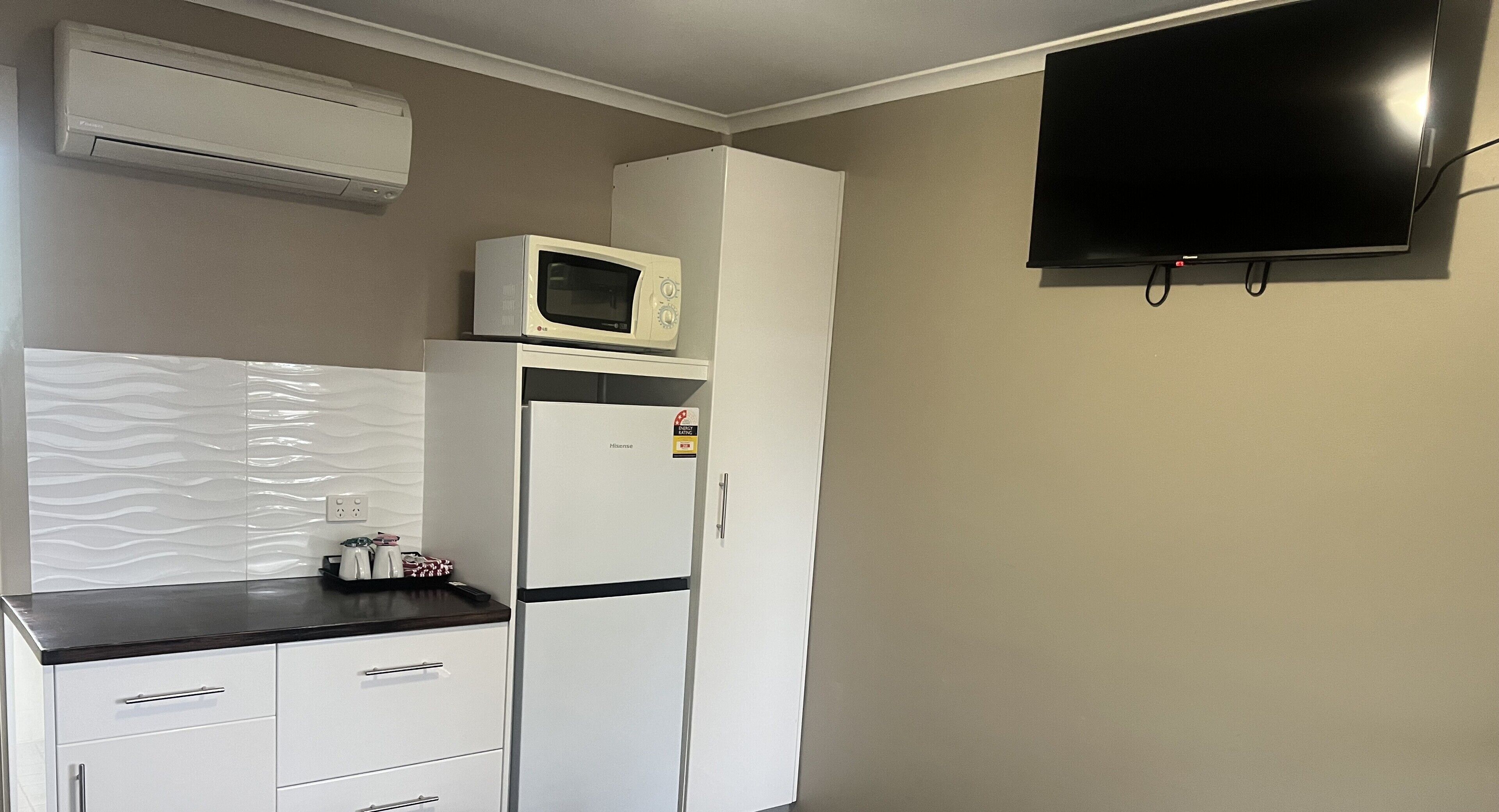 Standard Double Room | Private kitchenette
