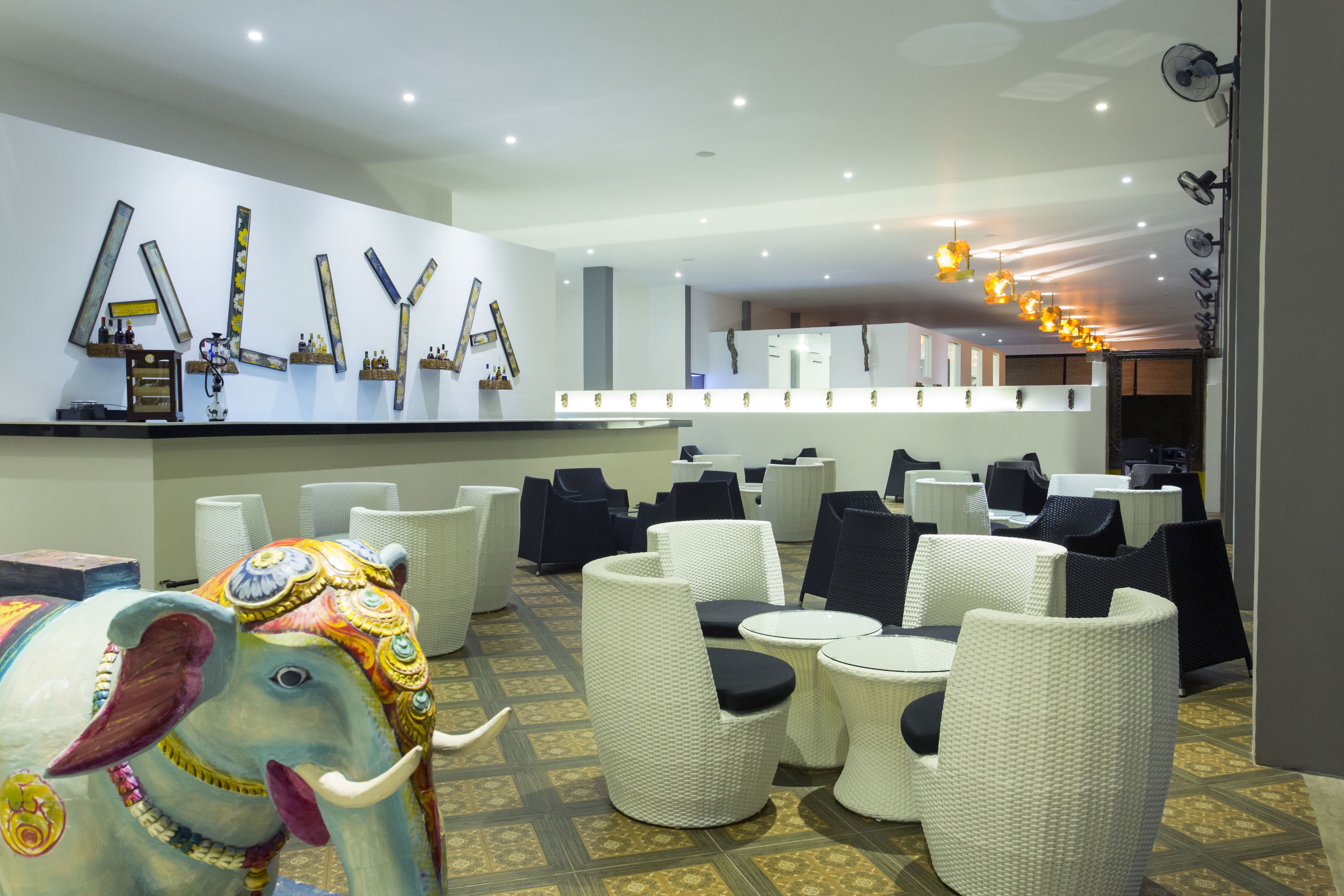 4 restaurants, breakfast, lunch, dinner served; international cuisine