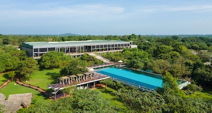 Aliya Resort & Spa