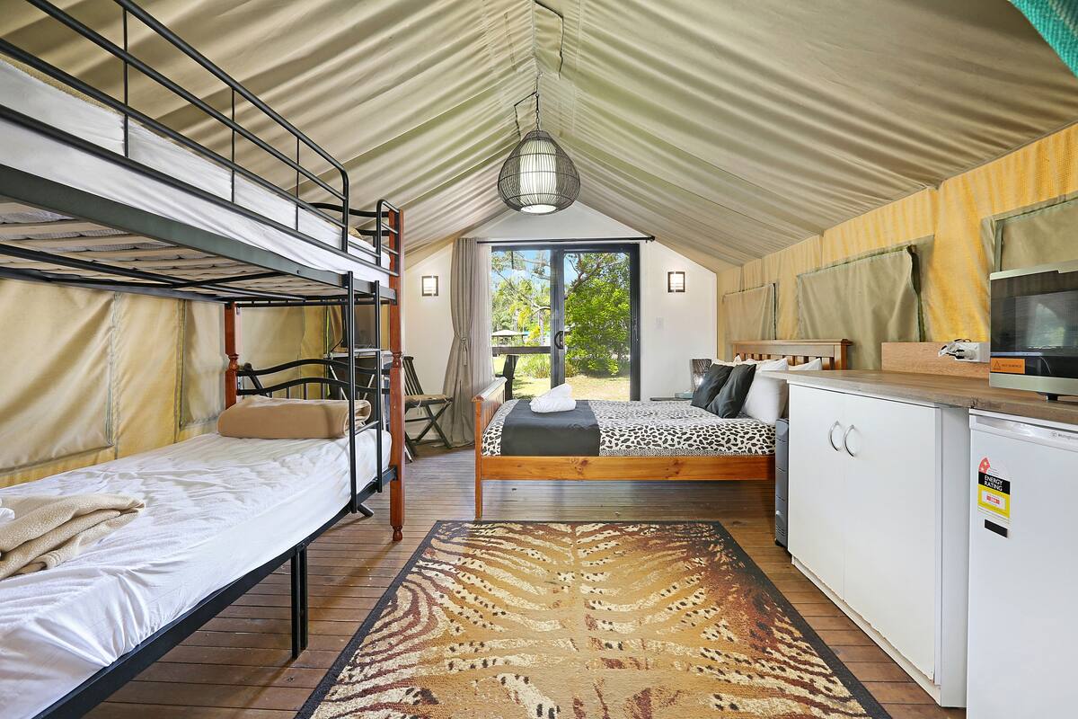 Basic Tent, River View (Safari Tents) | 2 bedrooms, iron/ironing board, WiFi (free), bed sheets