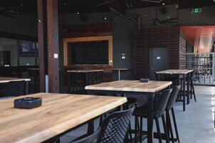 Lunch and dinner served