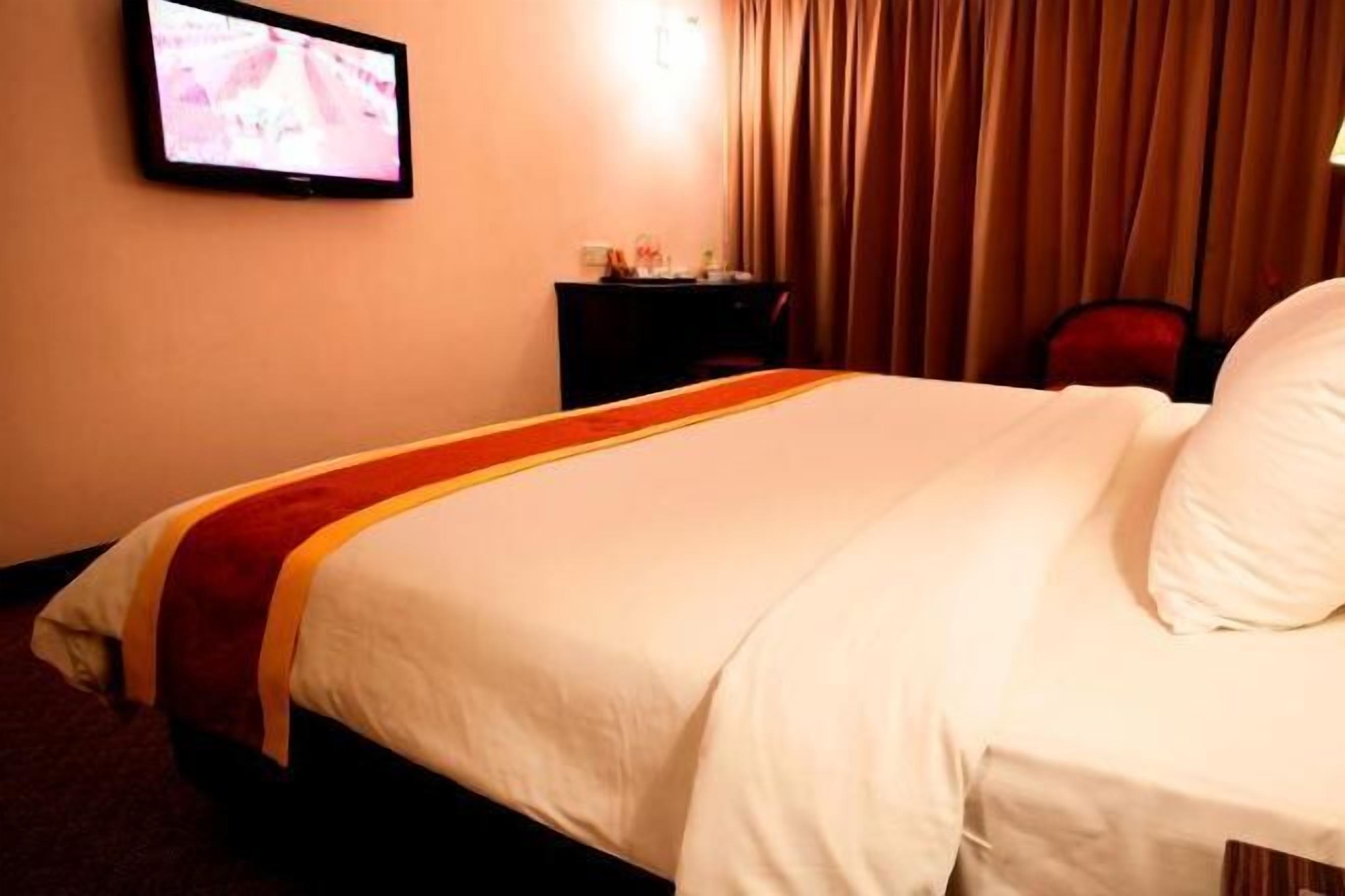 Minibar, bureau, fer et planche à repasser, Wi-Fi gratuit