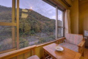 Quarto tradicional, vista para o rio (Japanese Style, Hot Spring Bath) | Vista do quarto