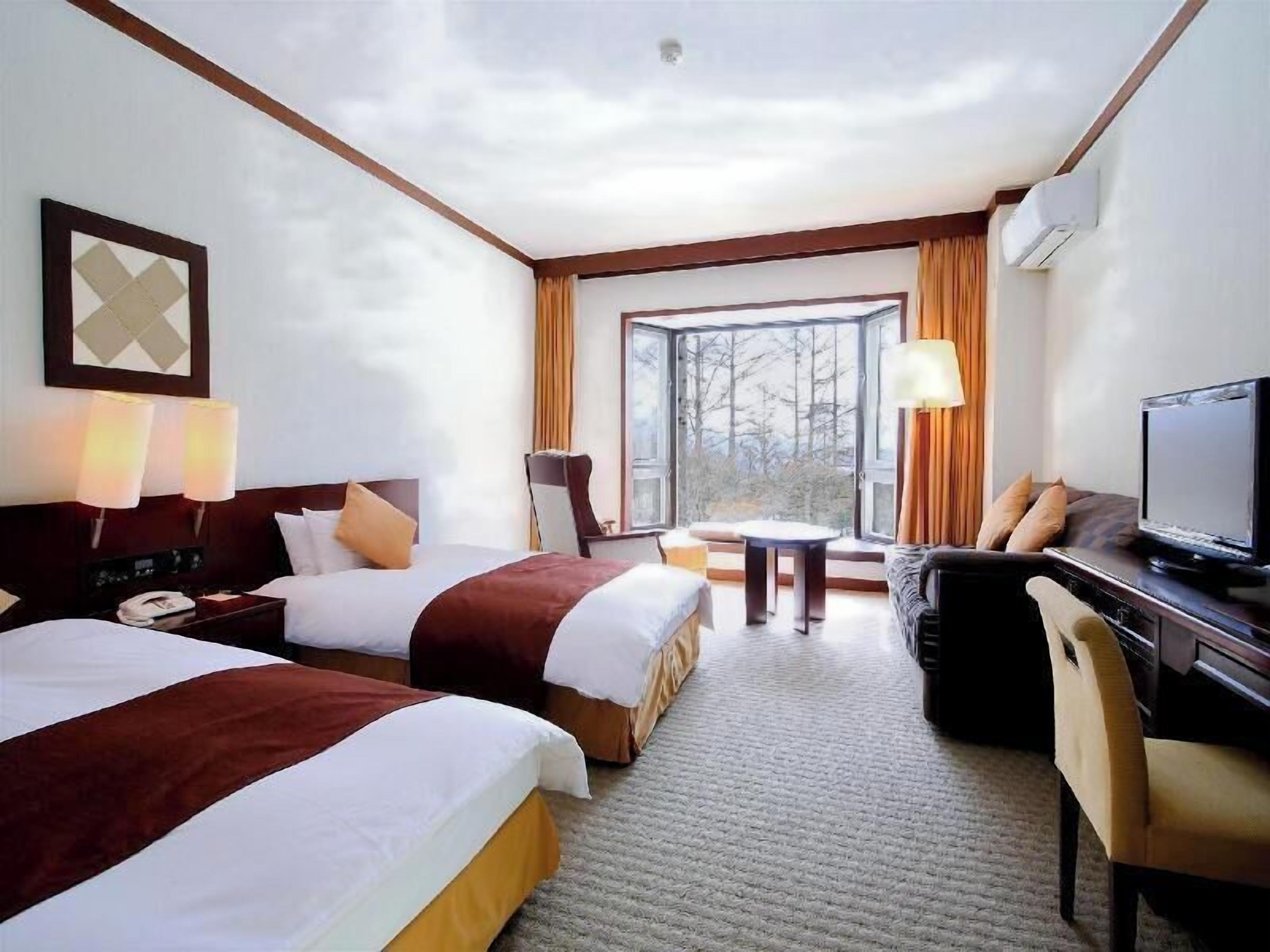 In-room safe, desk, cots/infant beds, rollaway beds