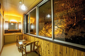 New Building, Traditional Room, 8 Tatami, Smoking | In-room safe - Hachikita Onsen Oyado Hisaya (Kami)