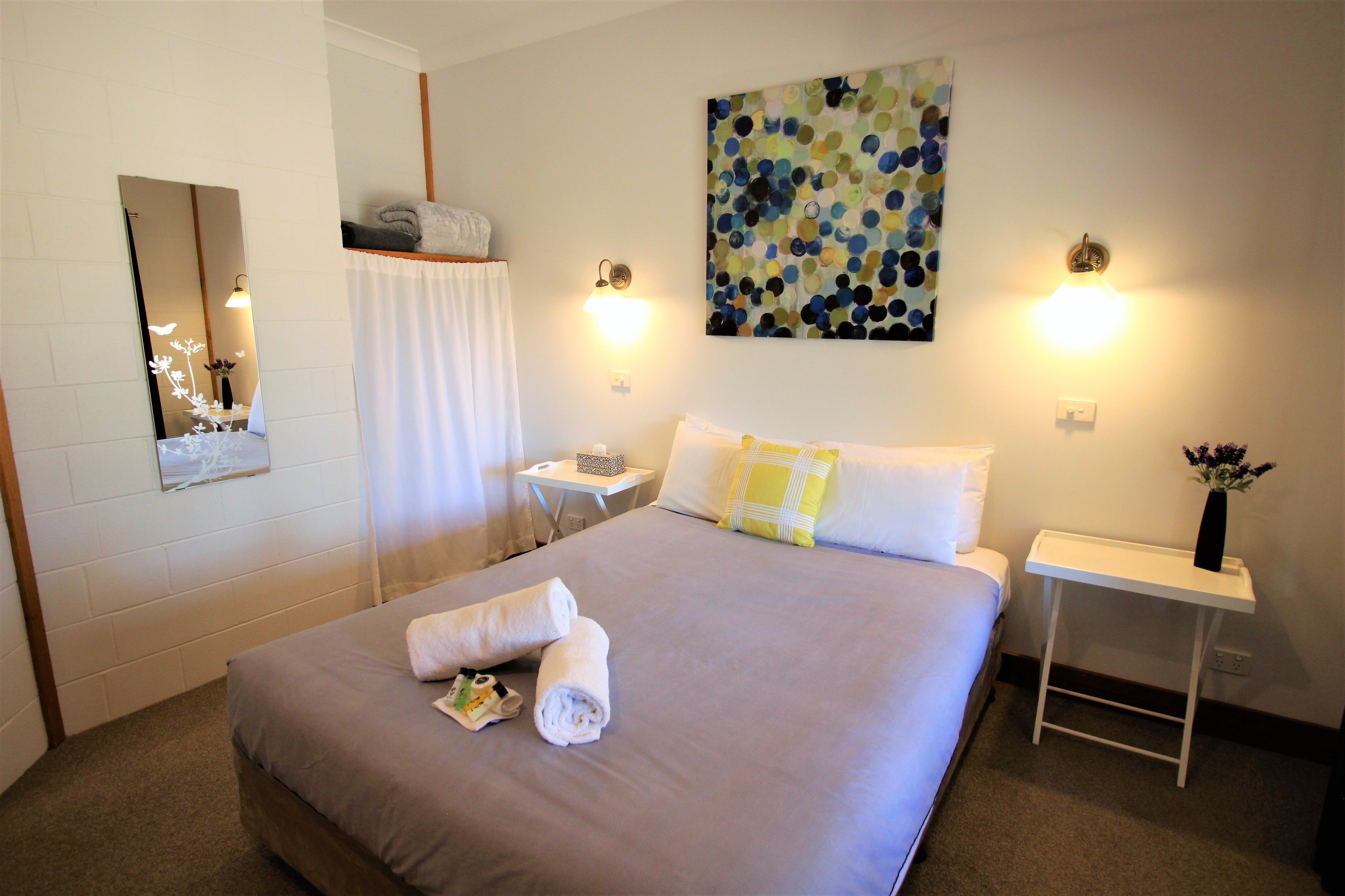 Woodlane Cottages — image 9