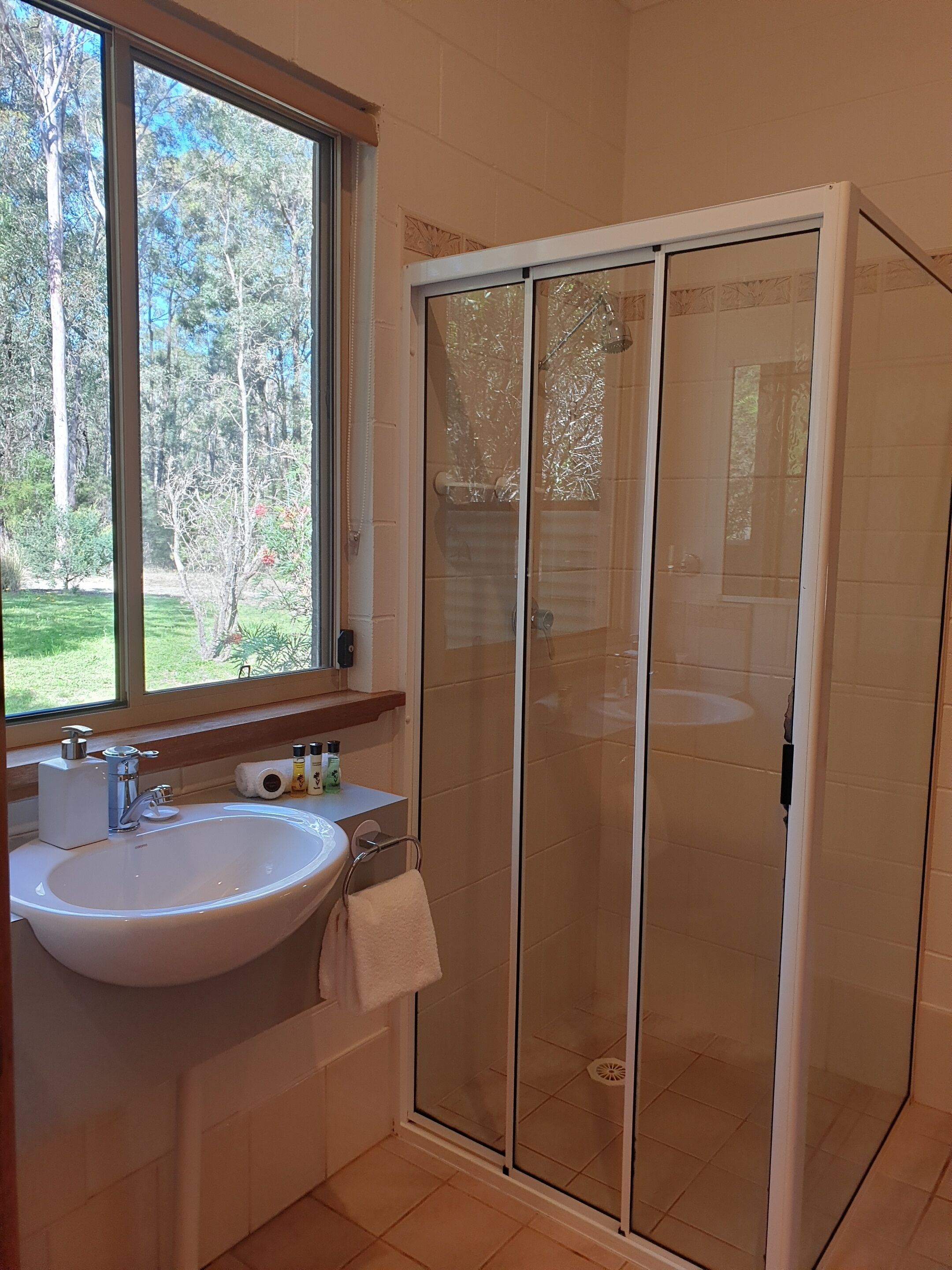 Woodlane Cottages — image 11