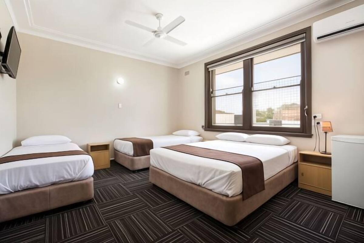 Free WiFi, bed sheets