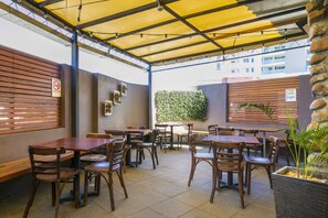 Lunch, dinner served; local cuisine, alfresco dining 