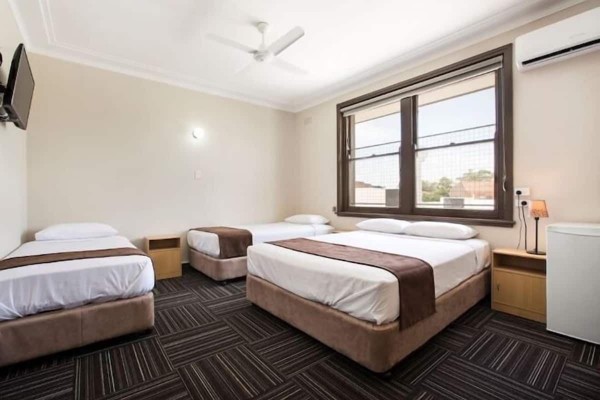 Free WiFi, bed sheets