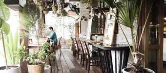 Fisherman's House Cafe & Hotel