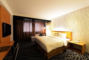 Classic Double Room (Promotion) | Premium bedding, in-room safe, desk, soundproofing - Bamboo Business Hotel (Kaohsiung)