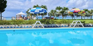 Outdoor pool, sun loungers