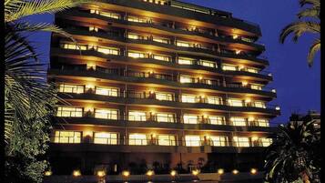 Front of property - evening/night