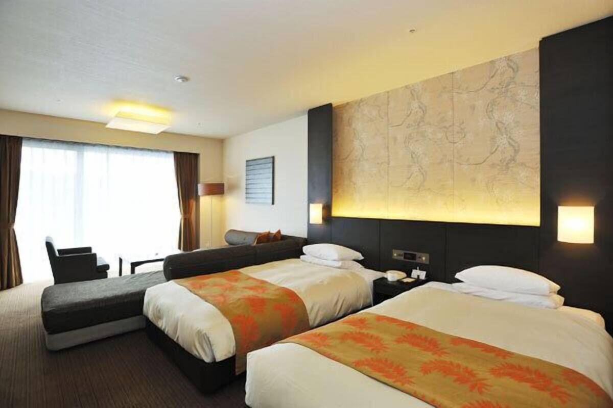 in-room safe, free wifi