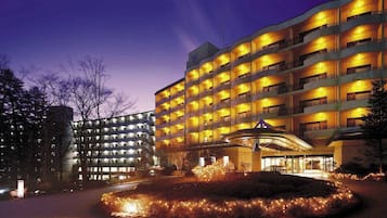 Front of property - evening/night