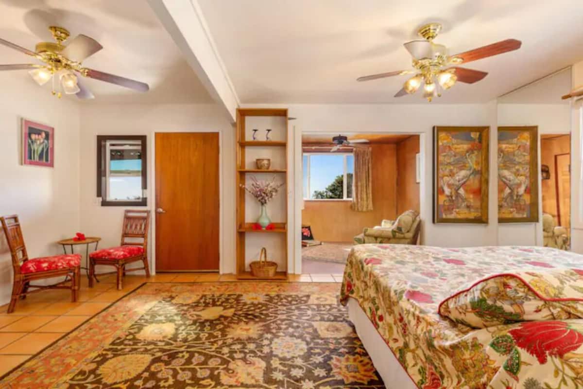 Manta Ray Suite, 1 King Bed, Private Bathroom, Lanai | 1 bedroom, Egyptian cotton sheets, premium bedding