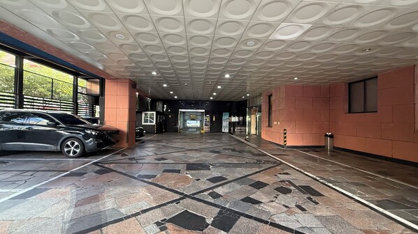 セルフパーキング (無料)