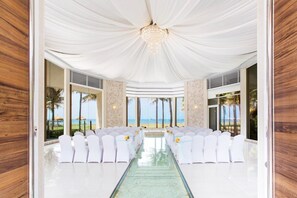 Indoor wedding - Sizihwan Sunset Beach Resort (Kaohsiung)