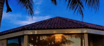 Sizihwan Sunset Beach Resort