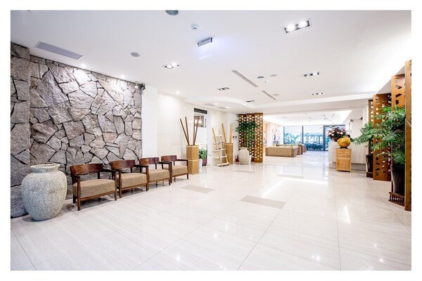 Sizihwan Sunset Beach Resort - Taiwan