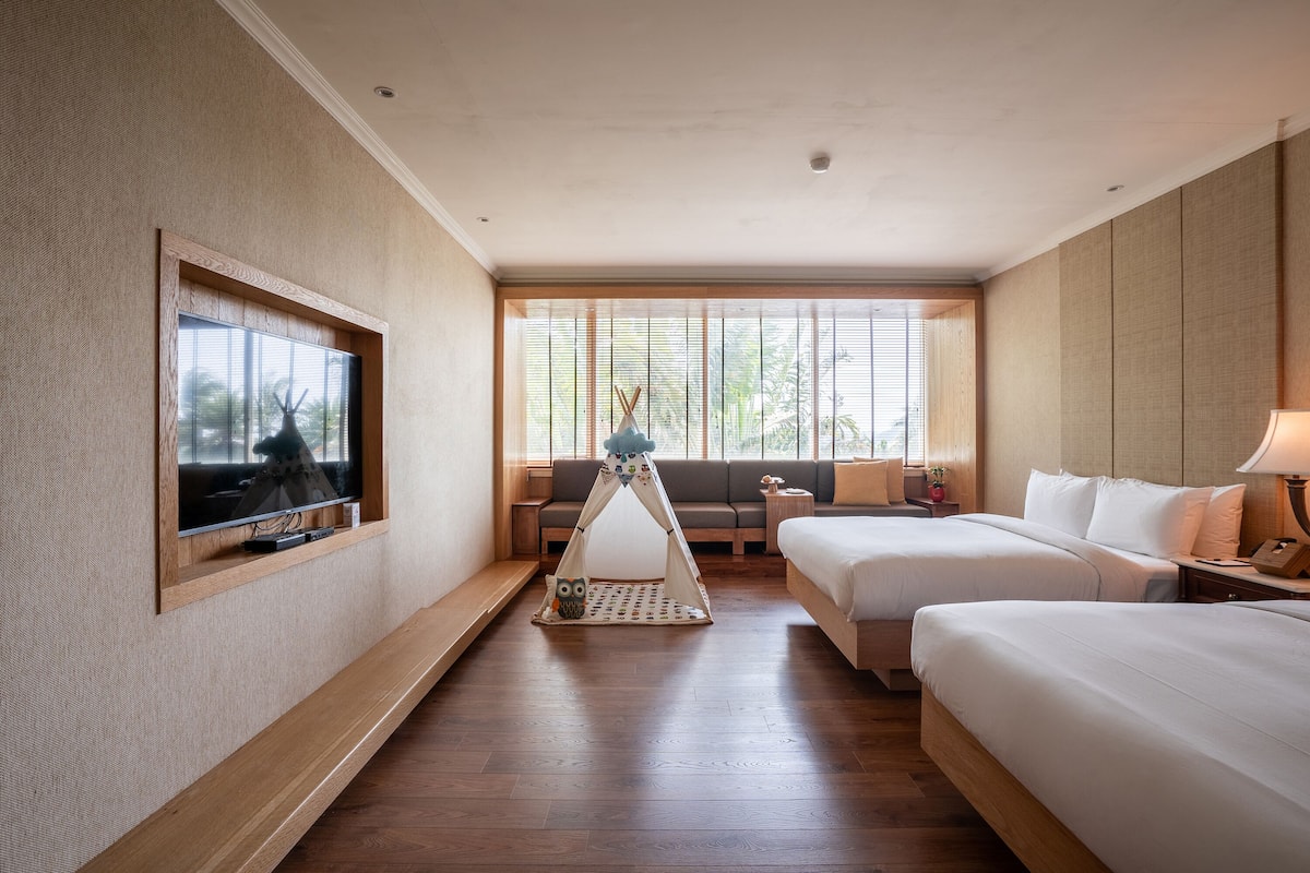 Habitación familiar | Edredón, cortinas blackout, insonorización y cunas gratuitas