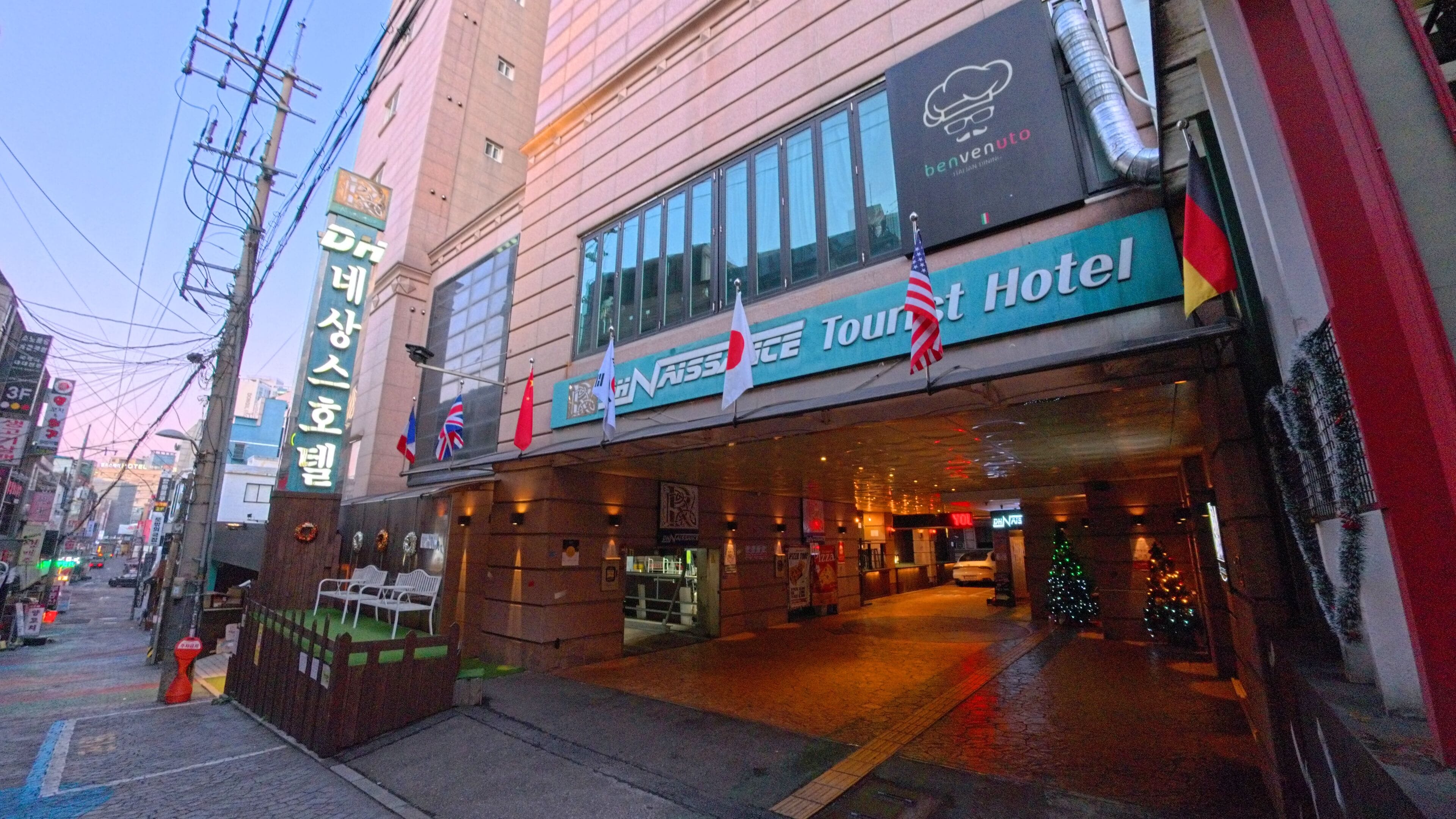 Foto - Friendly DH Naissance Hotel by Mindrum Group