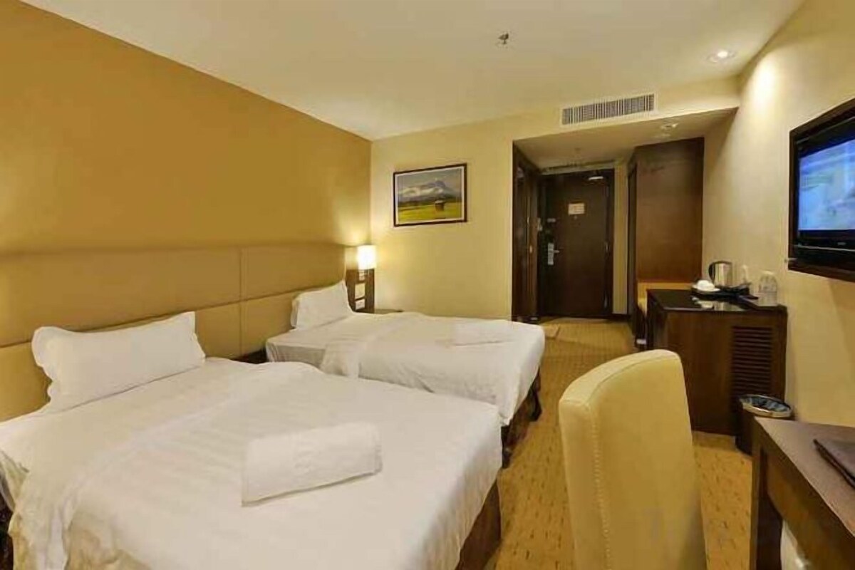 Minibar, in-room safe, desk, blackout drapes