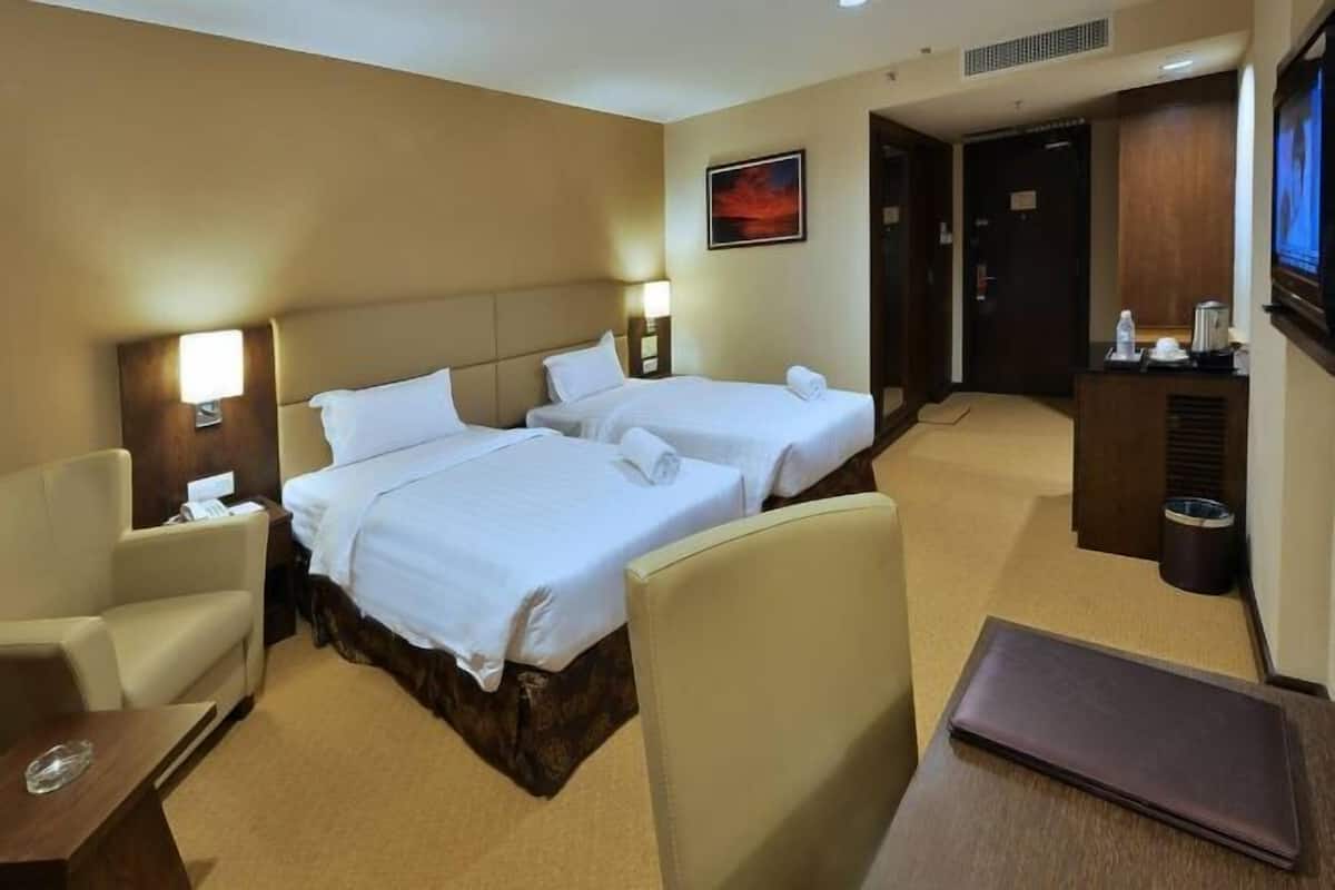 Minibar, in-room safe, desk, blackout curtains
