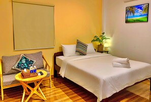 高級雙人房 | 獨特裝潢、布置獨特、書桌、筆電工作空間