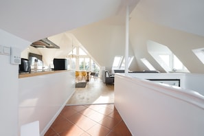 Deluxe Villa | Living area