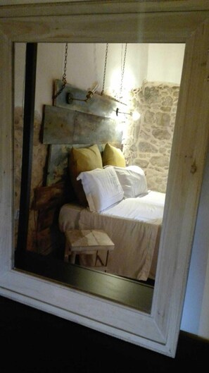 Traditional-Haus, 1 King-Bett, Whirlpool, Hügelblick | Hochwertige Bettwaren, Daunenbettdecken