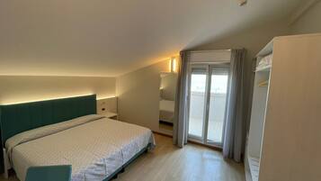 Chambre Simple Standard, 1 lit une place | Literie de qualité supérieure, minibar, coffres-forts dans les chambres