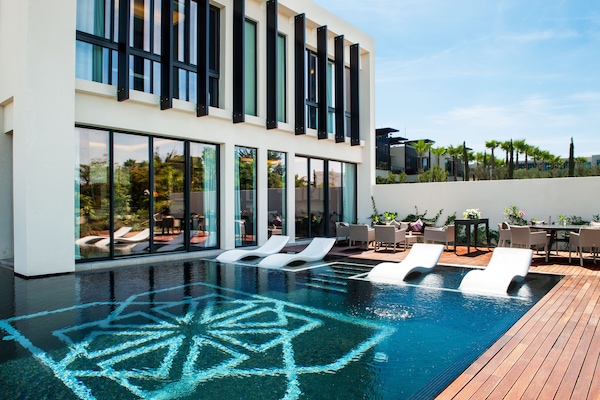 Villa (Emiri) | Ausblick vom Zimmer