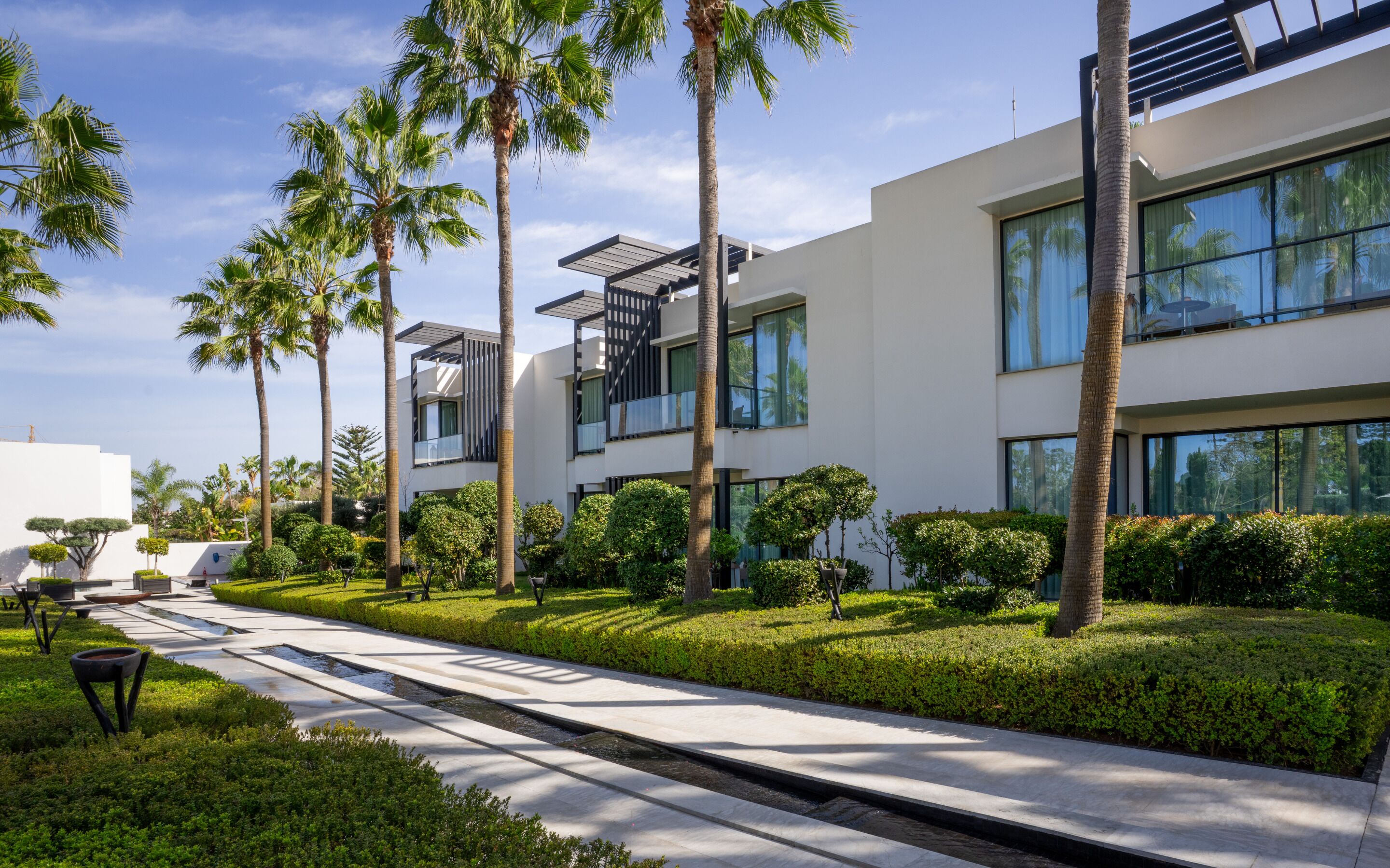 المنشأة من الخارج