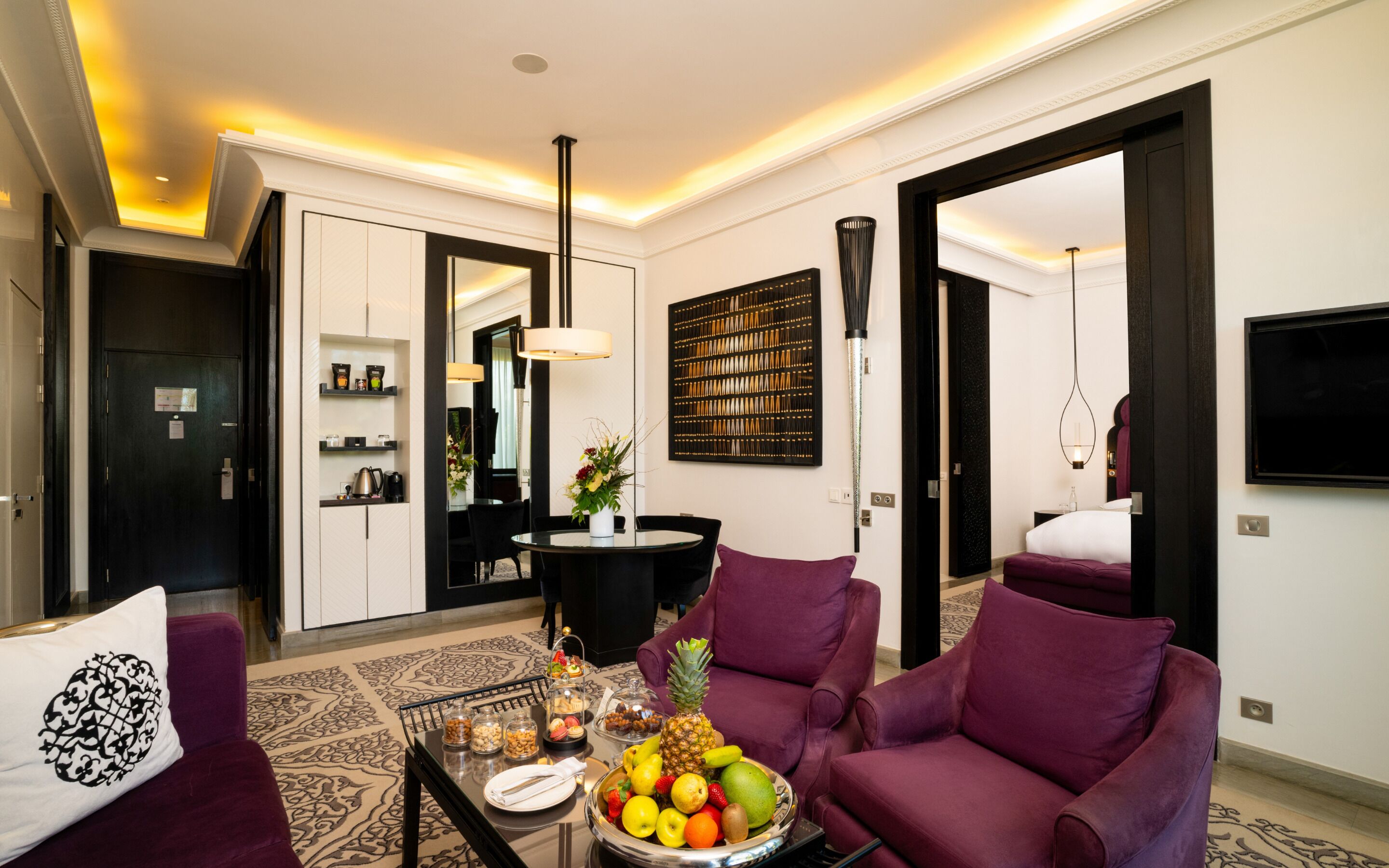 Suite, Terrace (Diyafa) | Living area | 42-inch Smart TV with satellite channels