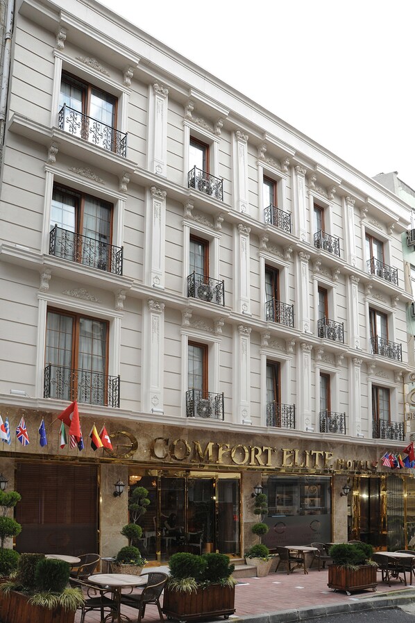 Front of property - Comfort Elite Hotel Sultanahmet (Istanbul)