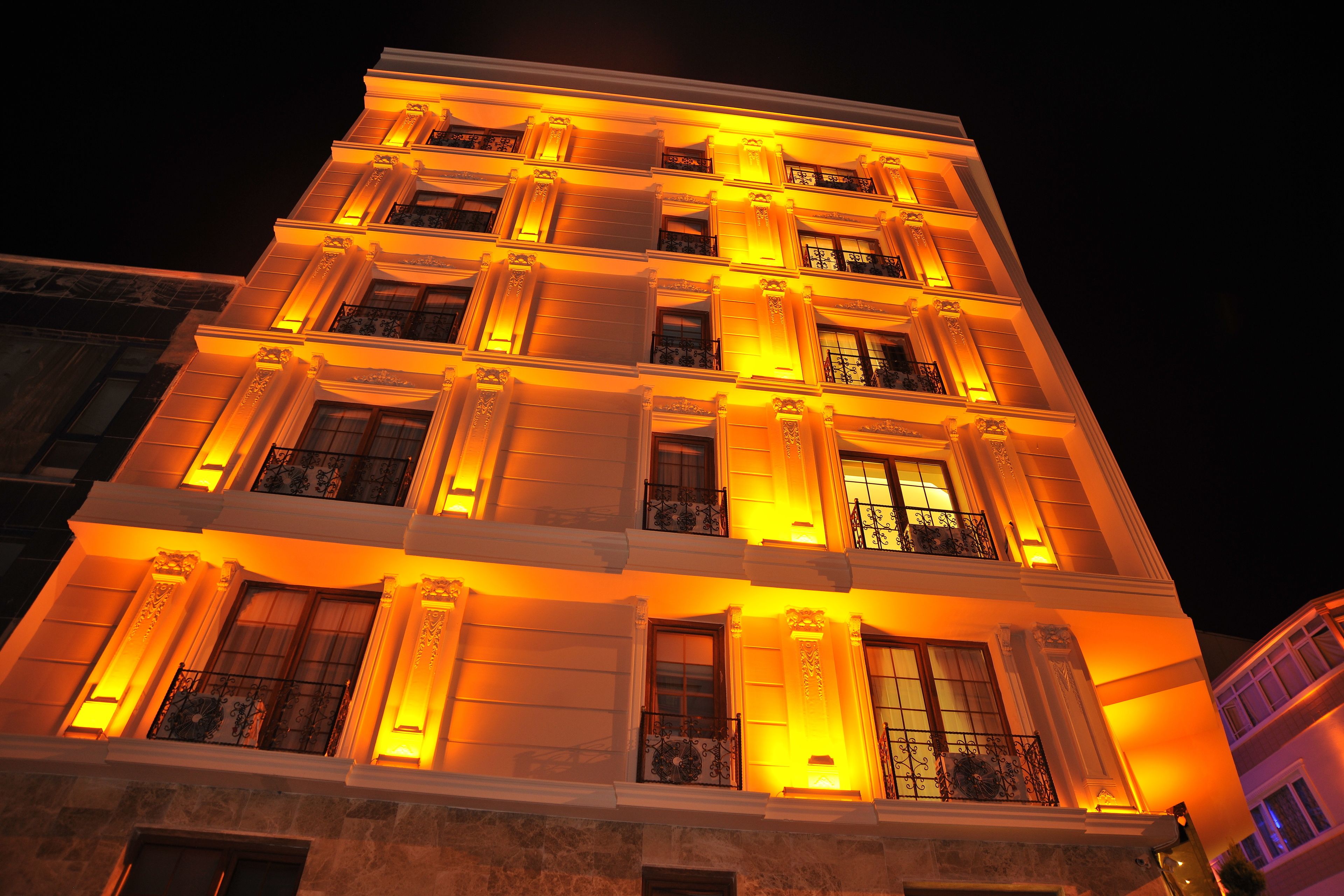 Front of property - evening/night